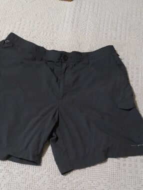 Columbia PFG OMNI-SHADE MENS Shorts SZ.40W 8L